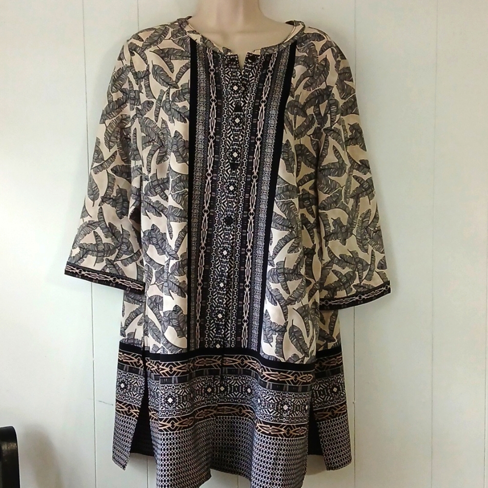 3/4 Sleeve Button-down Tunic Style Top size L